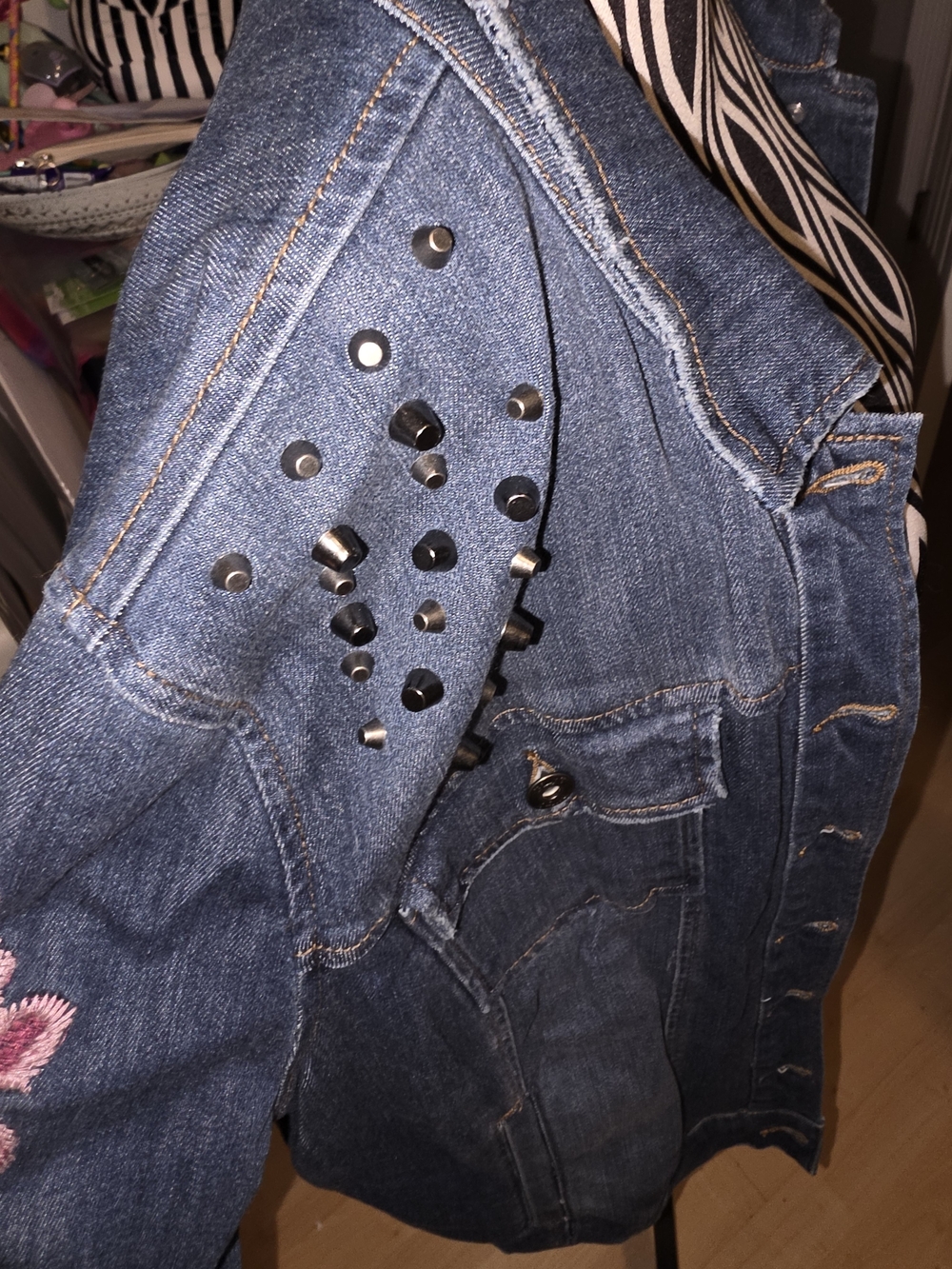 Denim Jacket with Pink Floral & Leopard Embroidery - Picture 6 of 9